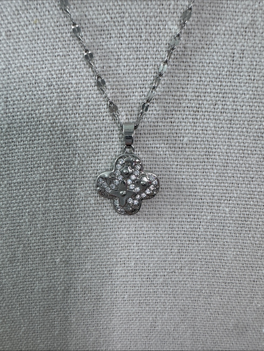 Sterling Silver plated Floral Cubic Zirconia Pendant Necklace - Silver